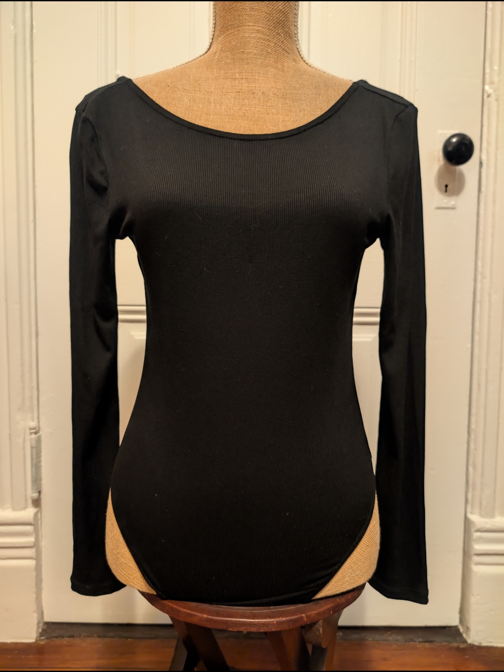 Women’s Black Long-Sleeve Scoop Neck Bodysuit